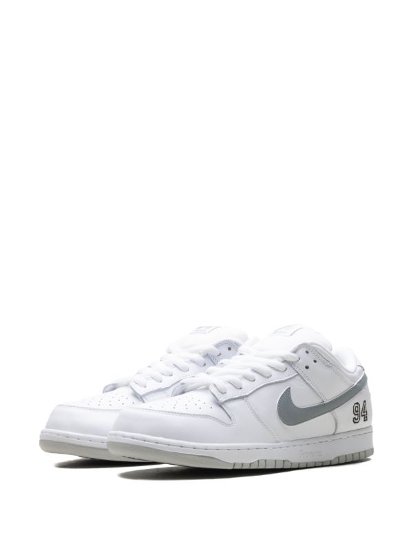 Nike SB Dunk Low "Supreme - White" sneakers