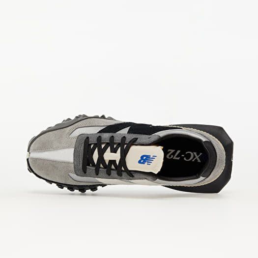 New Balance XC7